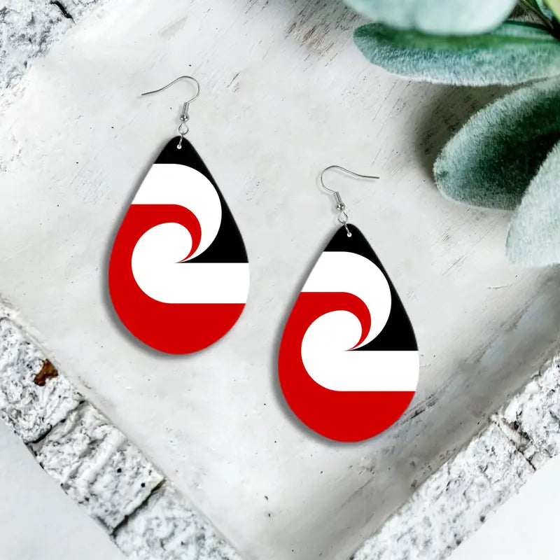 Tino Rangatiratanga - Earrings